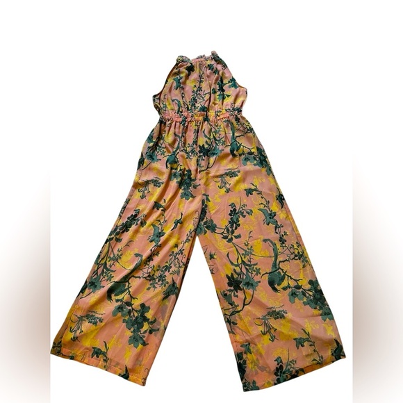 ASOS DESIGN Maternity Chiffon Gathered Waist Halter Jumpsuit In Floral Print 12 - Picture 5 of 11